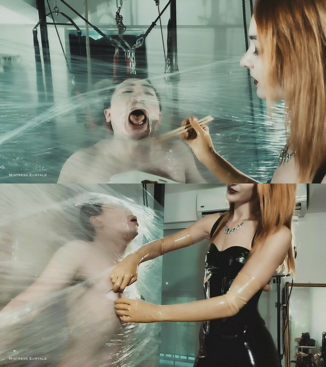 Mistress Elis Euryale – Spit and Chicken Feet Feast