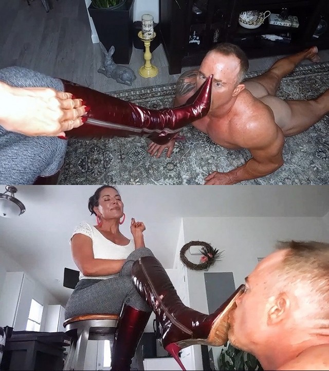 World Goddess: Teasing the loser with my sexy boots! *CUSTOM CLIP*!
